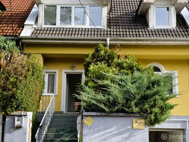 Eladó ház Budapest II. kerület, Pesthidegkút-Ófalu 252 nm