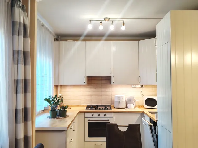 Kiadó lakás Budapest VIII. kerület, Századosnegyed 89 nm