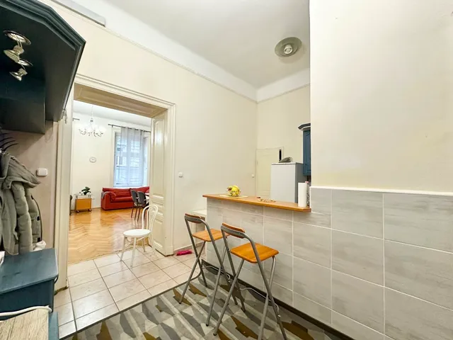 Eladó lakás Budapest VI. kerület, Nagykörúton belüli terület, Nagymező utca 83 nm