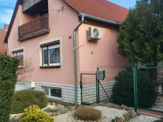 Eladó ház Bonyhád 150 nm