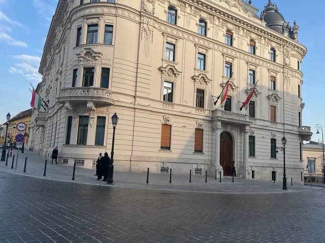 Kiadó lakás Budapest I. kerület, Várnegyed, Dísz tér 16 114 nm
