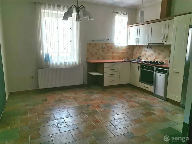 Eladó lakás Győr, Nádorváros 60 nm