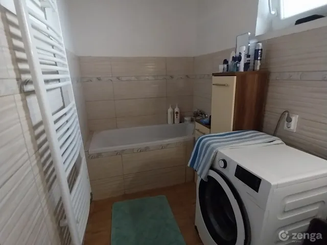 Eladó ház Vasad 179 nm