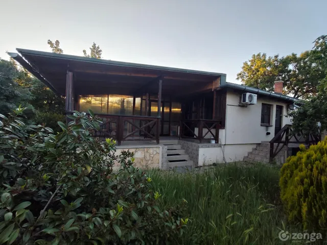 Eladó ház Szolnok, Szandaszőlős 107 nm