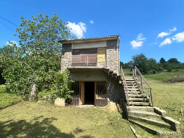 Eladó telek Keszü 2104 nm