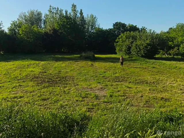 Eladó telek Kalocsa 1100 nm