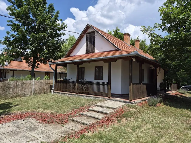 Eladó ház Sarud 45 nm