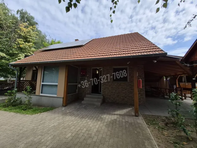 Eladó ház Tiszafüred, Tiszaörvény 111 nm