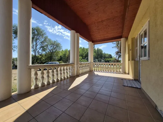 Eladó mezőgazdasági ingatlan Tiszaigar 110 nm