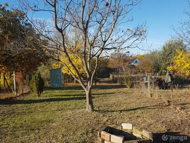 Eladó telek Kulcs 894 nm