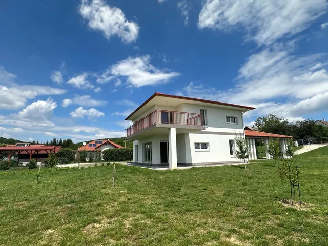 Eladó ház Cserszegtomaj 226 nm