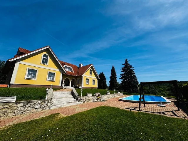 Eladó ház Cserszegtomaj 290 nm