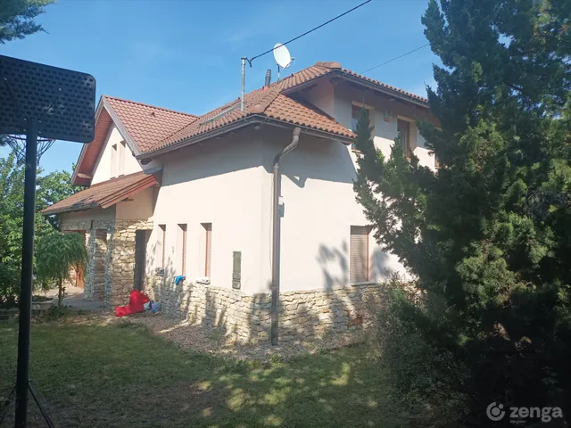 Eladó ház Solymár 205 nm