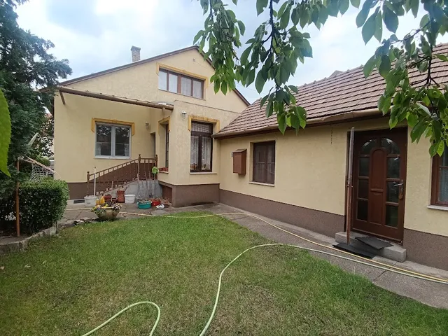 Eladó ház Budapest XVIII. kerület, Bókaytelep 130 nm