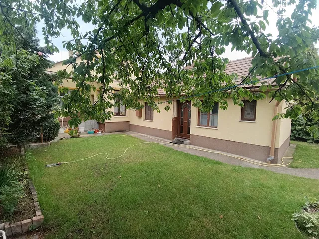 Eladó ház Budapest XVIII. kerület, Bókaytelep 130 nm