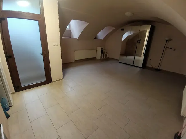 Eladó kereskedelmi és ipari ingatlan Budapest VIII. kerület, Józsefváros 71 nm