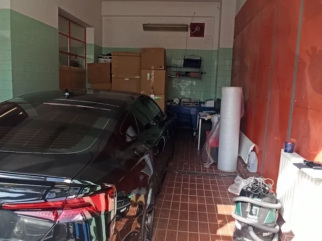 Kiadó kereskedelmi és ipari ingatlan Budapest XVIII. kerület, Lónyaytelep 30 nm