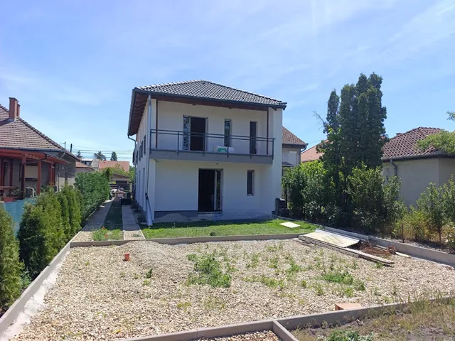 Eladó ház Budapest XV. kerület, Pestújhely 125 nm
