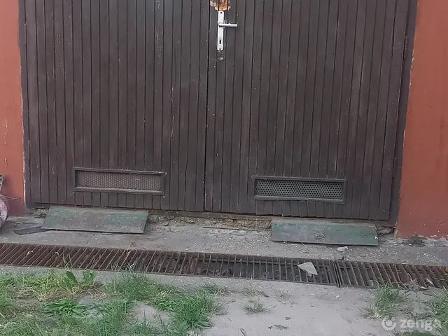 Eladó garázs Cegléd 20 nm
