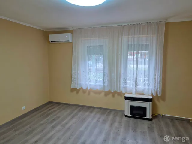 Eladó lakás Szeged, Móraváros 42 nm