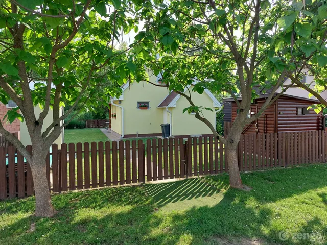 Eladó nyaraló Győr 53 nm