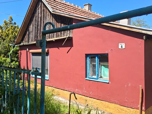 Eladó ház Szolnok, Déli városrész 49 nm