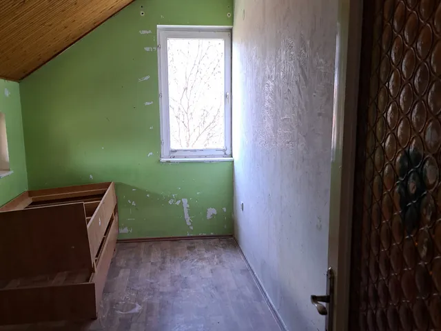 Eladó ház Jászberény, Hűtőgépgyári lakótelep 209 nm
