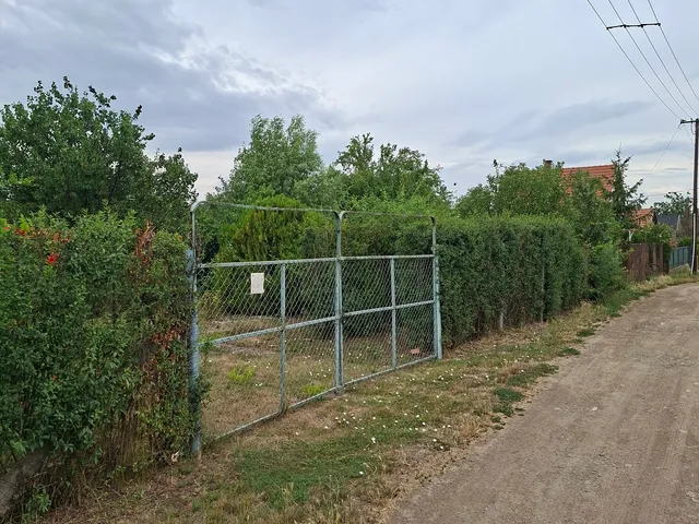 Eladó nyaraló Tószeg 6 nm