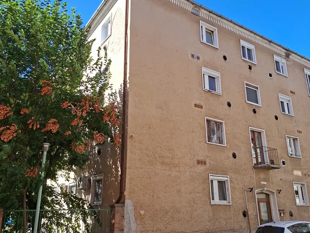 Eladó lakás Szolnok, Belváros 49 nm