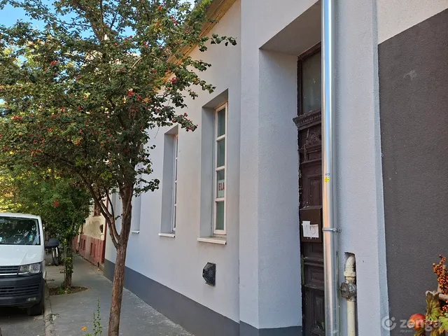 Eladó lakás Szolnok, Belváros 35 nm