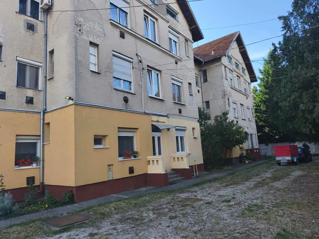 Eladó lakás Szolnok, Déli városrész 67 nm