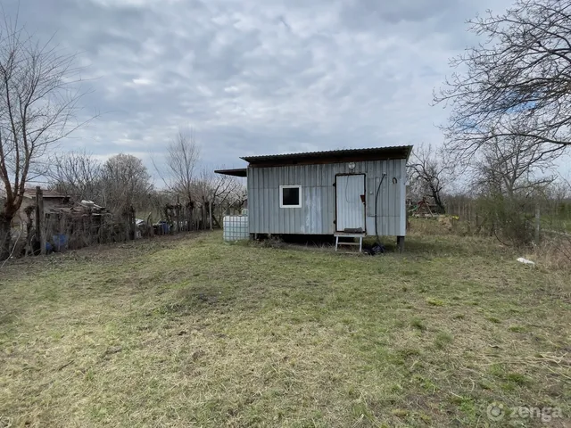 Eladó telek Dunaújváros 800 nm