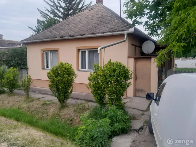 Eladó ház Túrkeve 100 nm