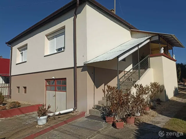 Eladó ház Jéke 120 nm