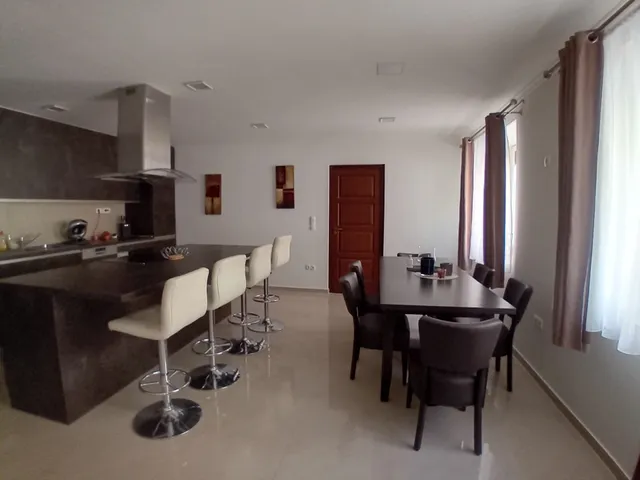 Eladó ház Baja, Szentjánosi utca 174 nm