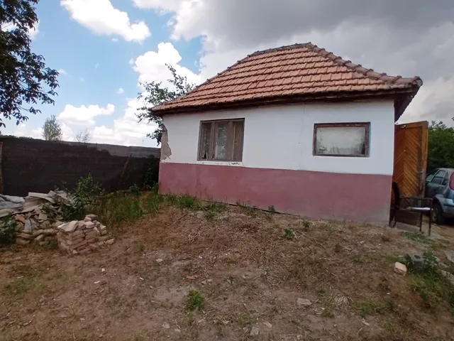 Eladó telek Baja 1788 nm