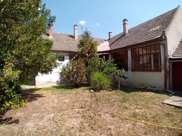 Eladó ház Hajós 131 nm