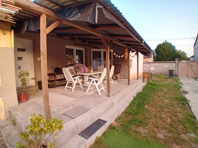 Eladó ház Szeremle 98 nm