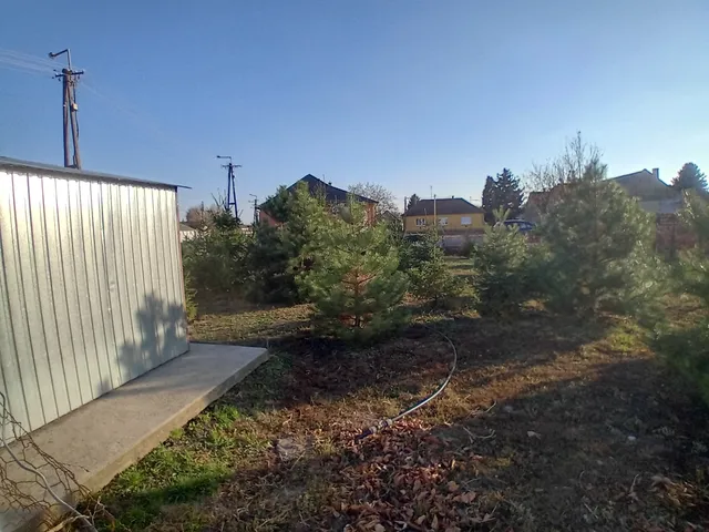 Eladó telek Hajós, József Attila 558 nm