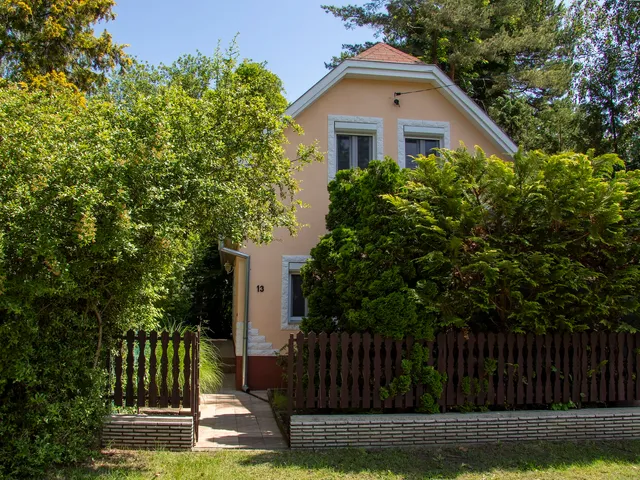 Eladó ház Balatonfenyves 130 nm