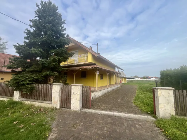 Eladó ház Siófok, Balatonkiliti 116 nm