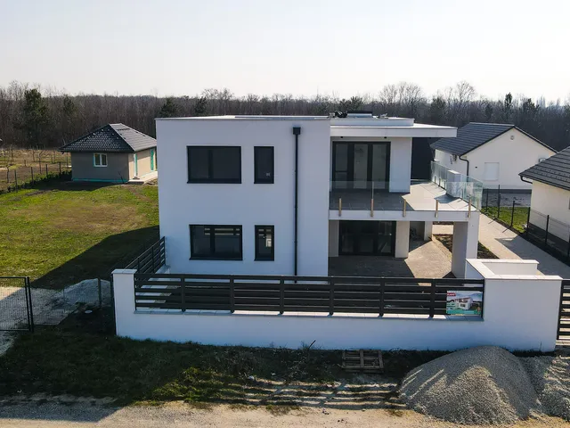 Eladó lakás Siófok, Sóstó 58 nm
