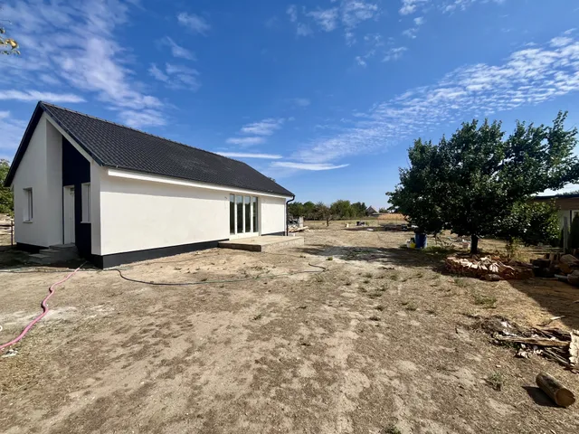 Eladó ház Ádánd 96 nm