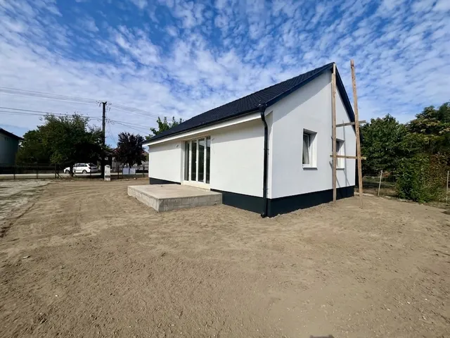 Eladó ház Ádánd 96 nm