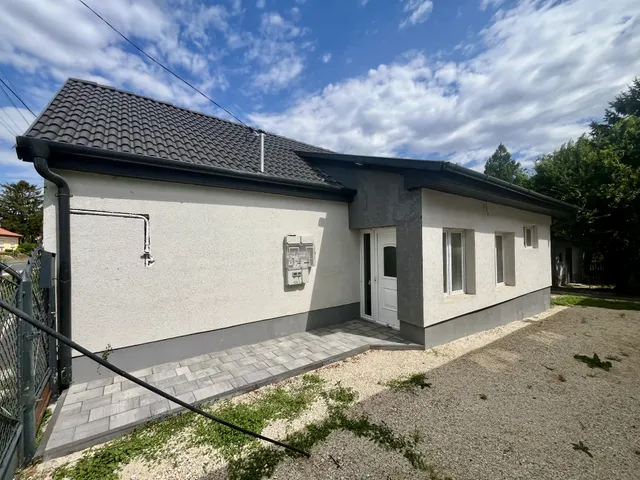 Eladó ház Enying, Balatonbozsok 85 nm