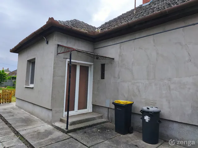 Eladó ház Bátya 102 nm