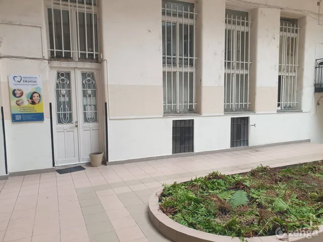 Eladó kereskedelmi és ipari ingatlan Budapest I. kerület, Víziváros I. ker., Hattyú utca 16. 61 nm