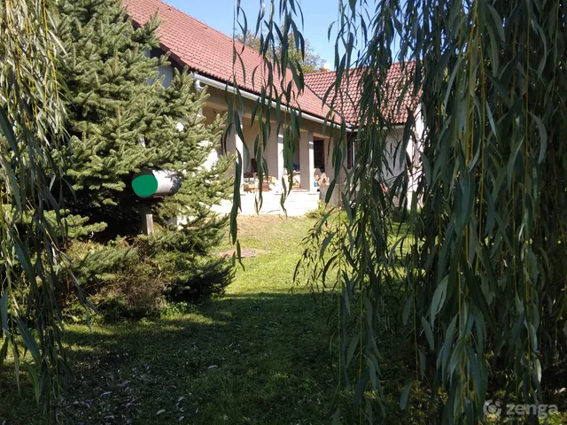 Eladó ház Felsőrajk 180 nm