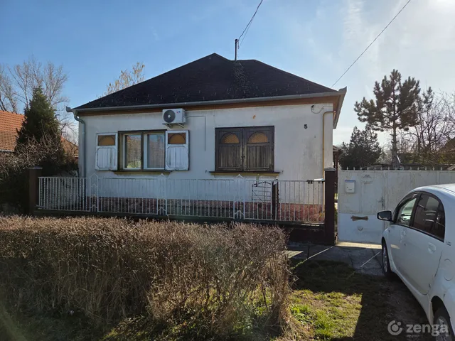 Eladó ház Abda 93 nm