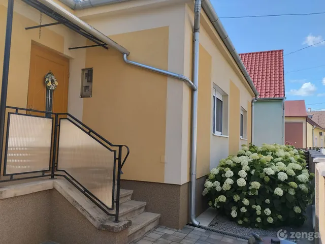 Eladó ház Szigetvár 130 nm